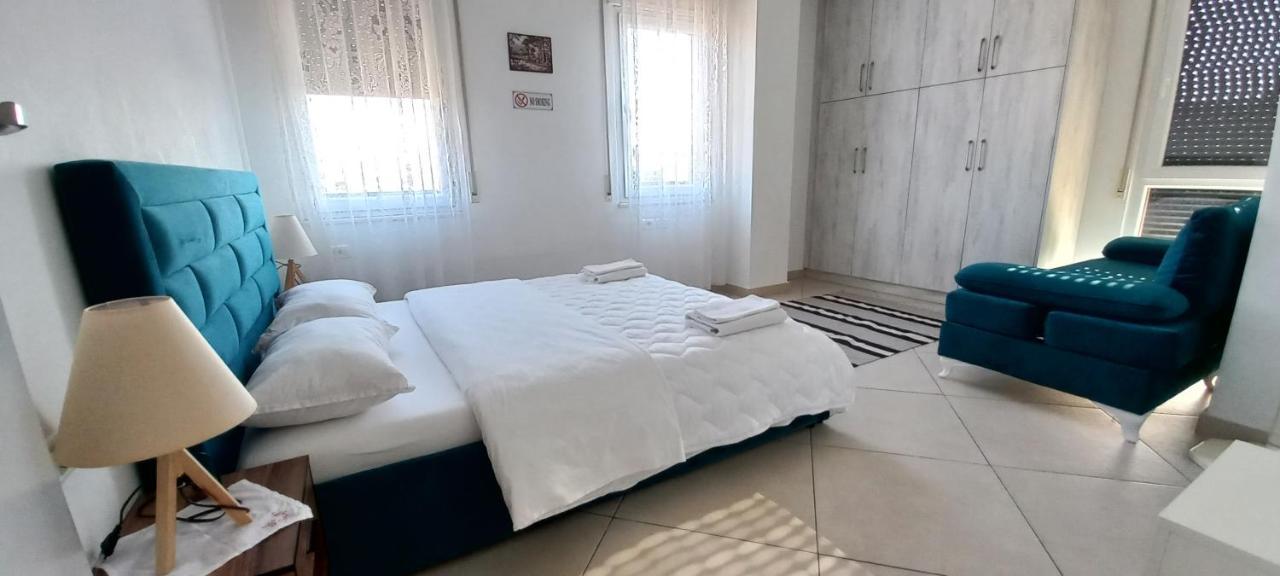 Guesthouse Bela Tirana Esterno foto